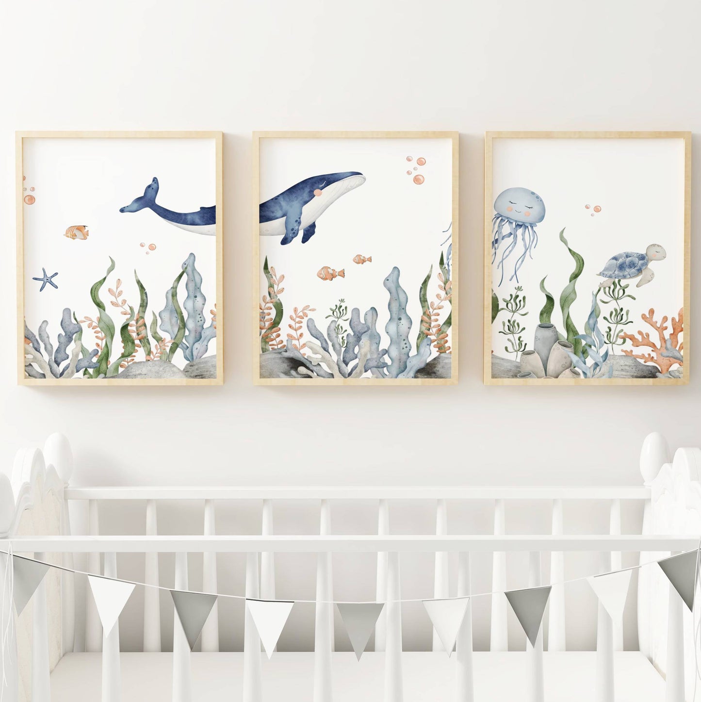 Trio Affiches Chambre Bébé Océan Aquarelle, Décoration Murale Baleine, Tortue et Méduse