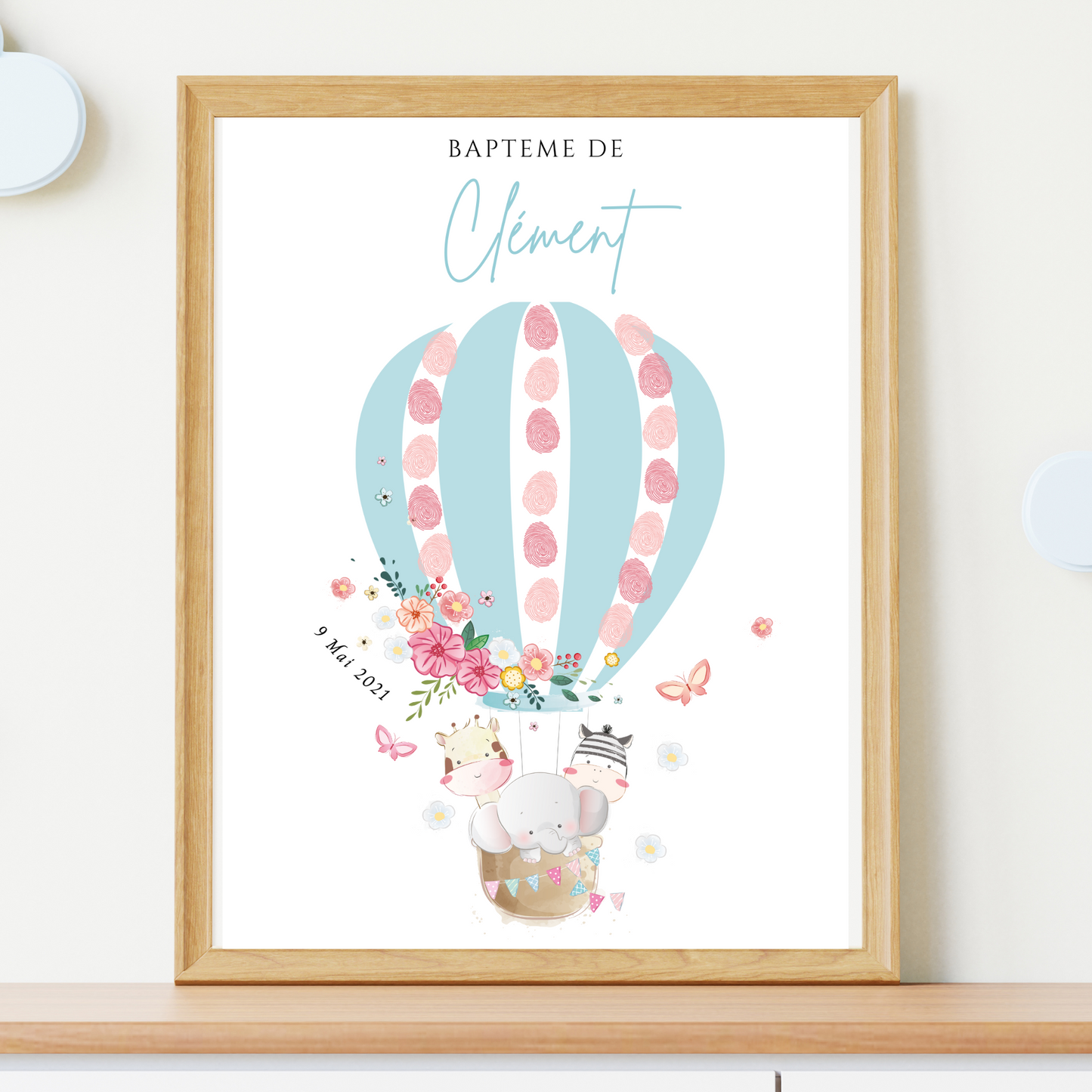 Affiche arbre à empreintes montgolfière et animaux - Déco baptême anniversaire personnalisée par le Temps des Paillettes - Le Temps des Paillettes
