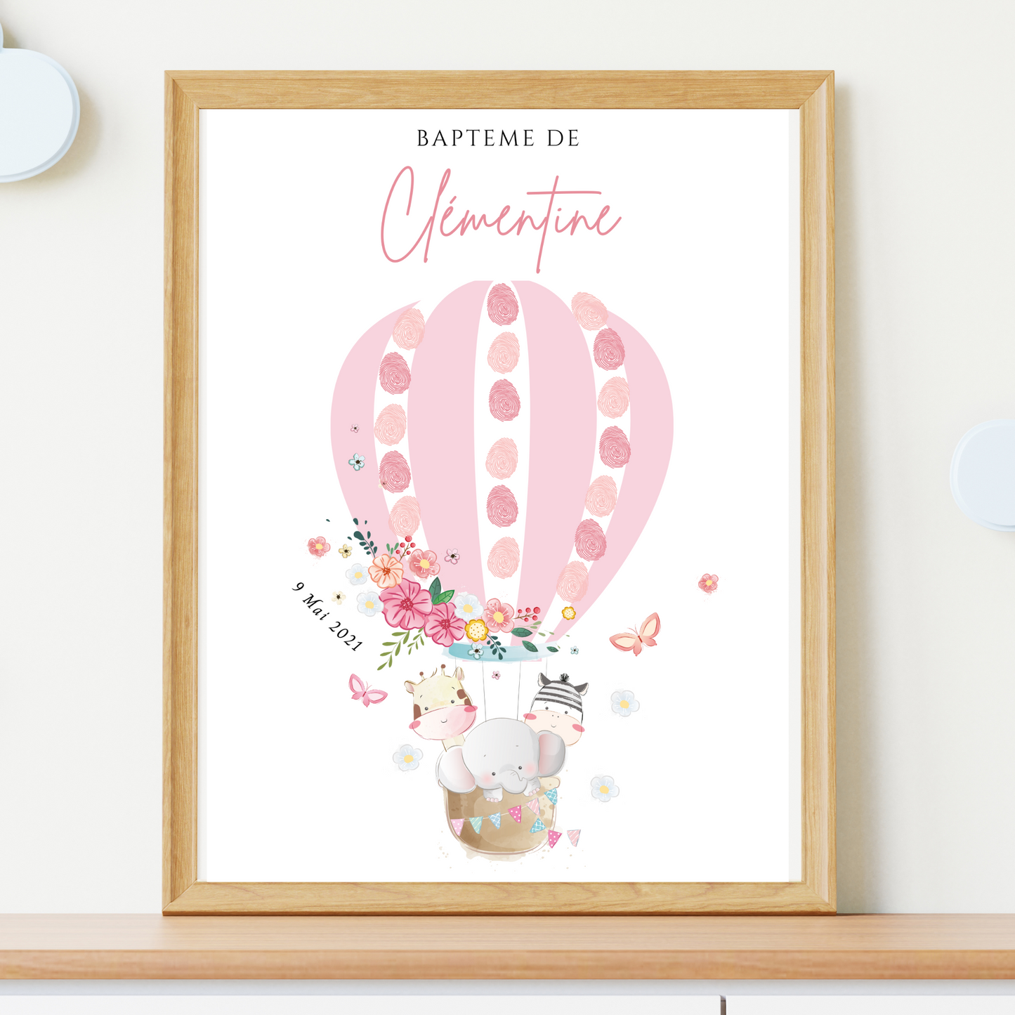 Affiche arbre à empreintes montgolfière et animaux - Déco baptême anniversaire personnalisée par le Temps des Paillettes - Le Temps des Paillettes