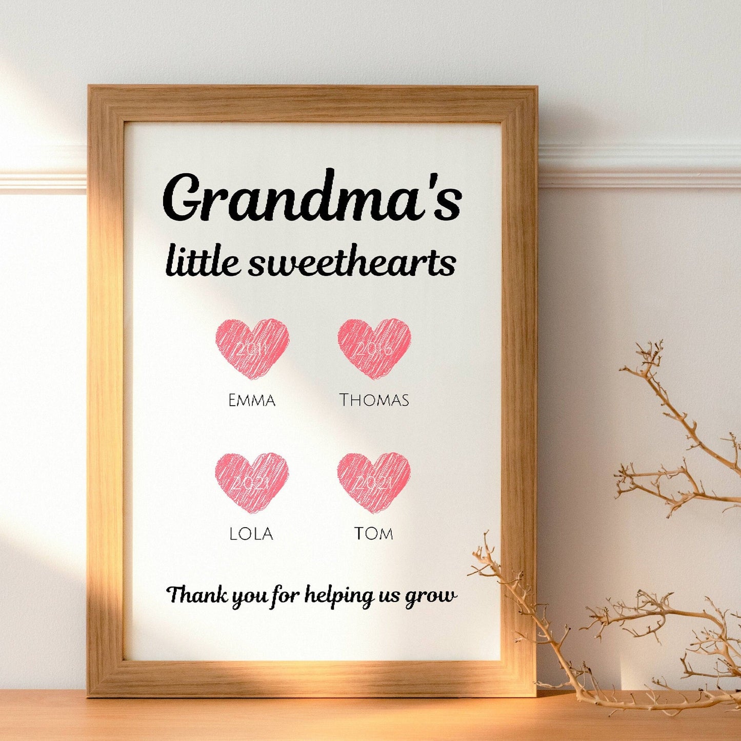 Affiche mamie coeur personnalisée - fête des grand mère - cadeau mamie - Affiche nom de famille personnalisé par Le Temps des Paillettes - Le Temps des Paillettes