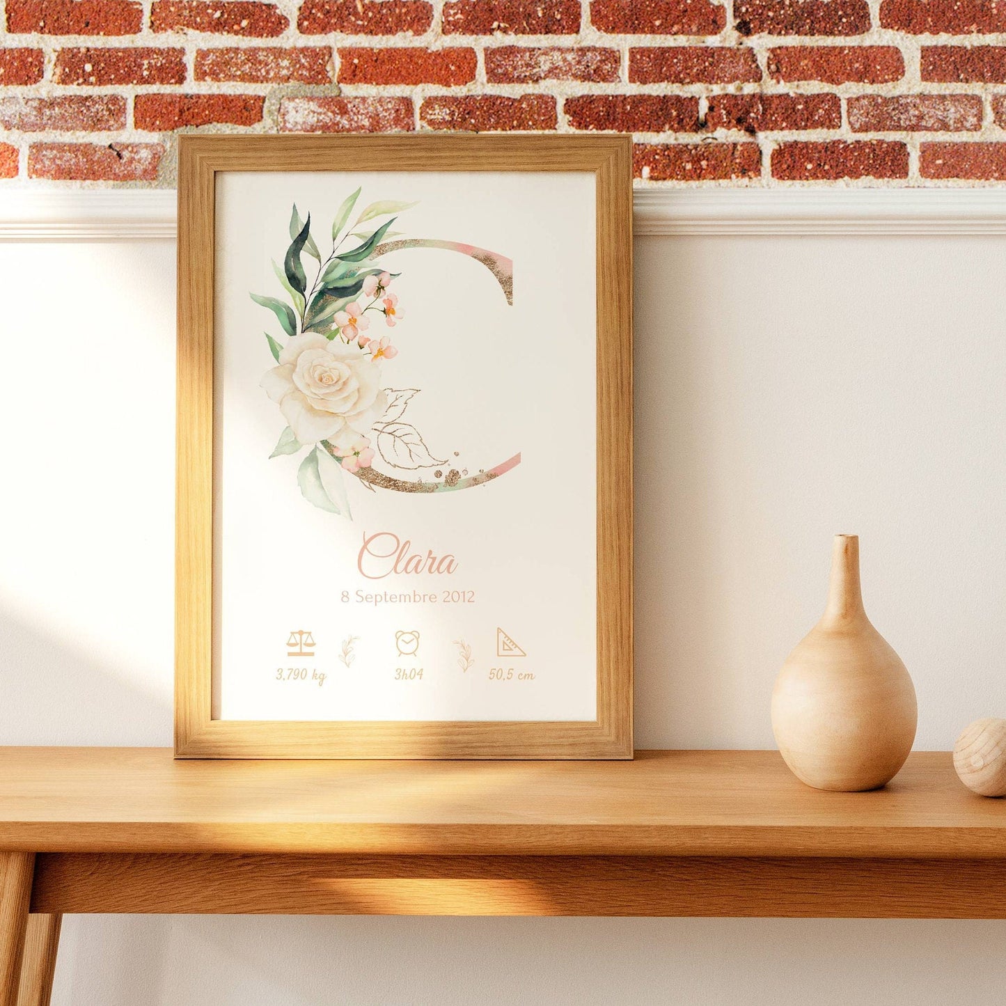 Affiche de naissance personnalisée prénom et initiale fleurs rose pastel - décoration chambre fille par Le Temps des Paillettes - Le Temps des Paillettes