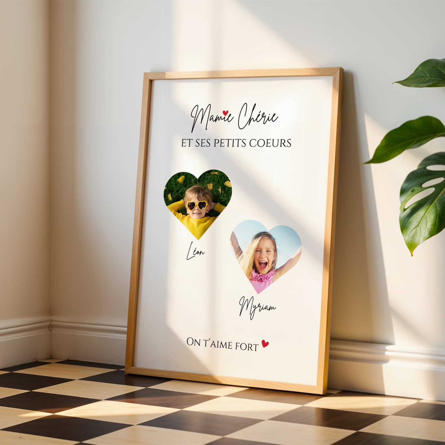 Affiche Mamie Personnalisée with two heart-shaped photo frames, elegant typography, and "On t'aime fort" text for Fête des.