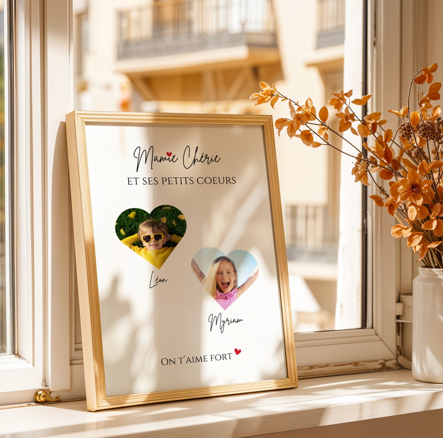 Affiche Mamie Personnalisée with heart-shaped photo cutouts and handwritten names, Fête des Grands-Mères gift poster in.