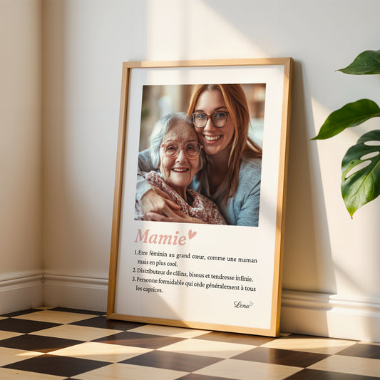 Affiche Mamie Personnalisée with warm photo of grandmother and granddaughter, elegant text for Fête des Grands-Mères.