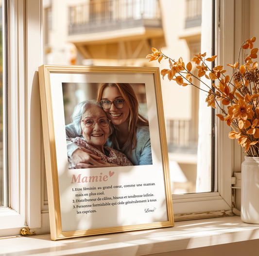 Affiche Mamie Personnalisée with photo, heartfelt message in elegant script, perfect for Fête des Grands-Mères gift.