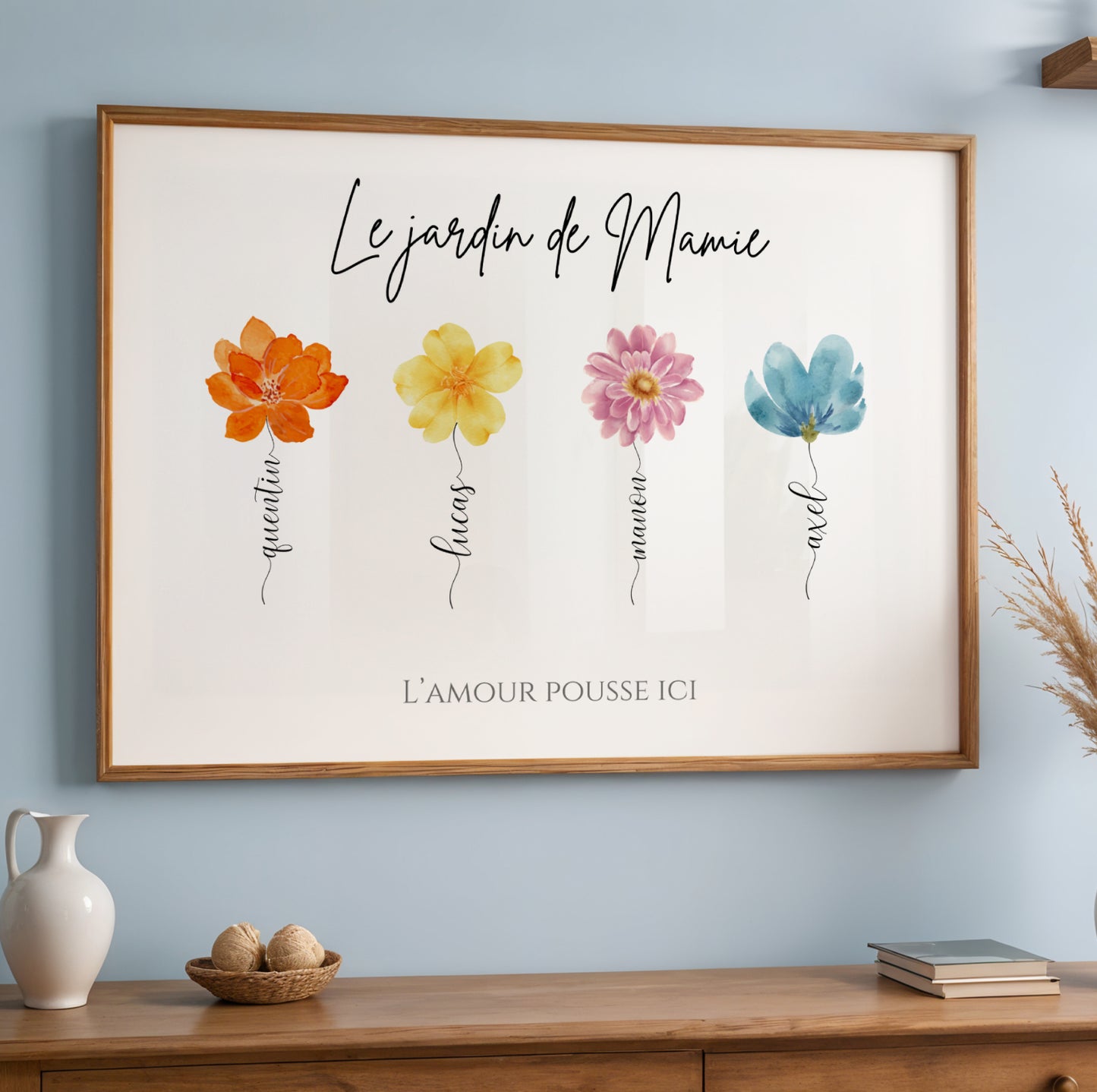 Affiche Mamie Personnalisée with four colorful flowers and names under each, soft pastel design for Fête des Grands-Mères.