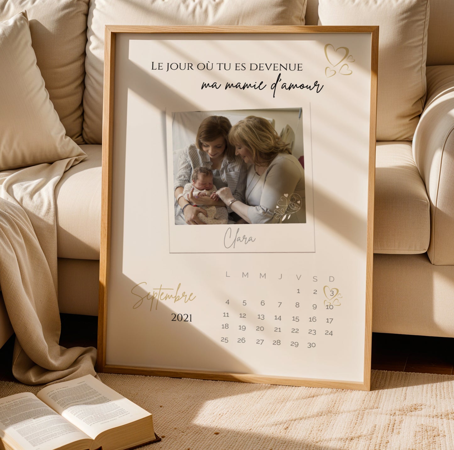 Affiche Mamie Personnalisée with photo, calendar, and gold frame celebrating Fête des Grands-Mères.