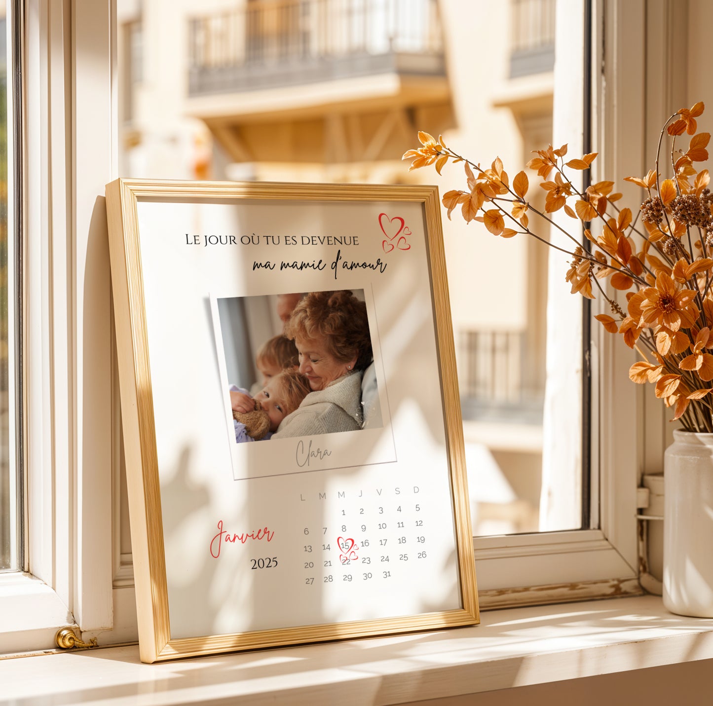 Affiche Mamie Personnalisée with photo, red accents, gold frame, and calendar for Fête des Grands-Mères.