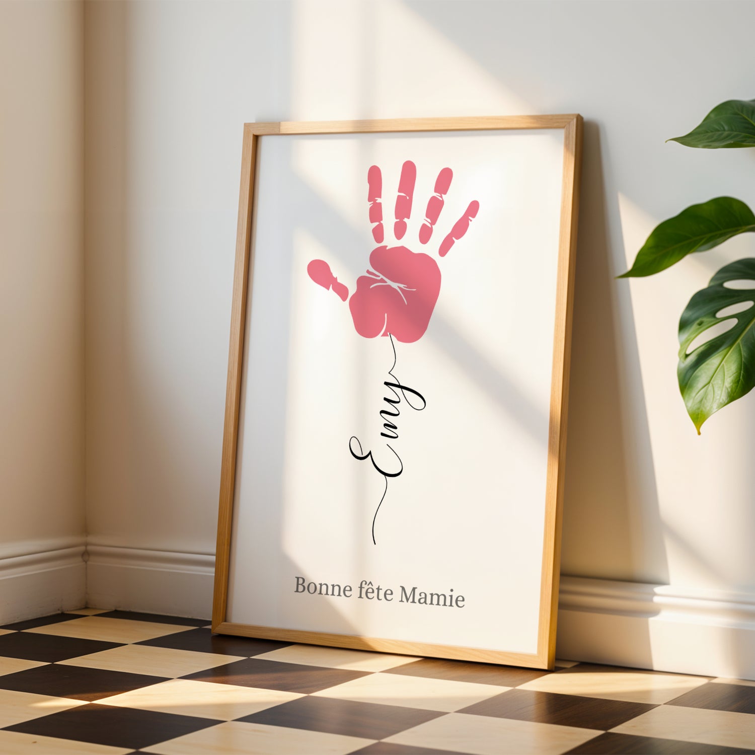 Affiche Mamie Personnalisée with pink handprint and "Emy" in script for Fête des Grands-Mères.
