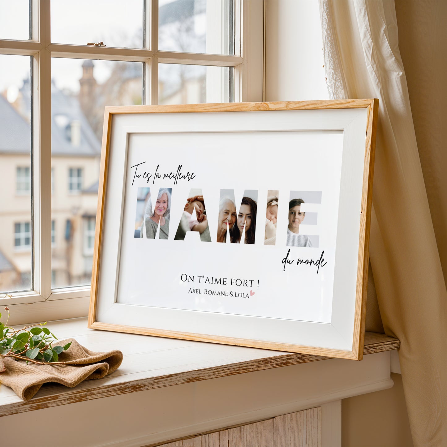 Affiche Mamie Personnalisée framed poster with photo-filled "MAMIE" letters and Fête des Grands-Mères text.