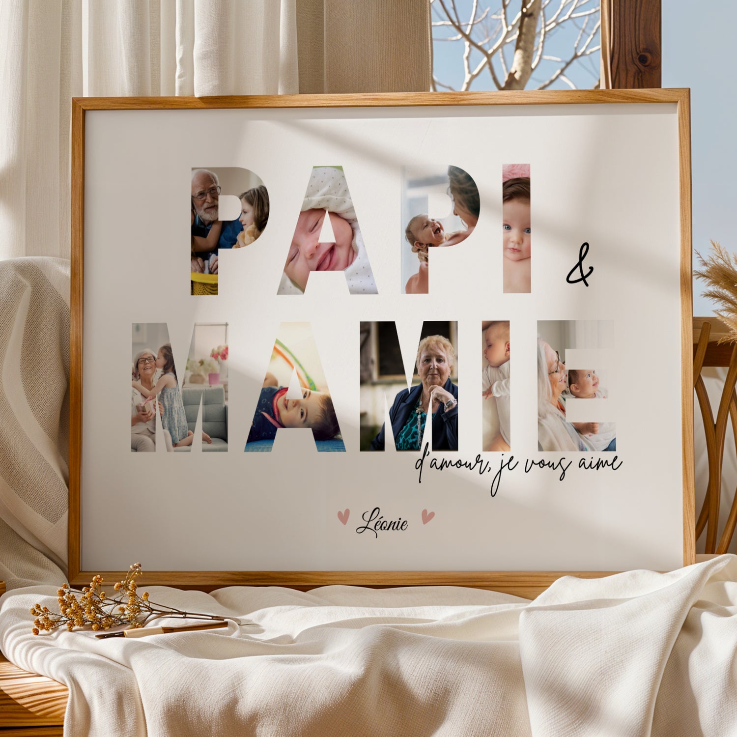 Affiche Mamie Personnalisée with photo collage text "Papi & Mamie" in wooden frame for Fête des Grands-Mères.