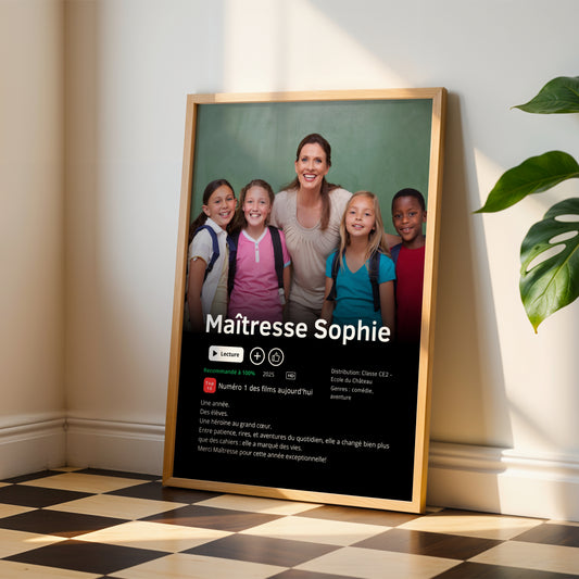 La fin de l’année scolaire est souvent comparée à une saison riche en rebondissements, en apprentissages et en émotions. Pour remercier la maîtresse, le maître ou l'ATSEM d'avoir tenu le rôle principal dans l'éducation de votre enfant, la boutique propose un concept unique : l'affiche personnalisée style série de streaming.