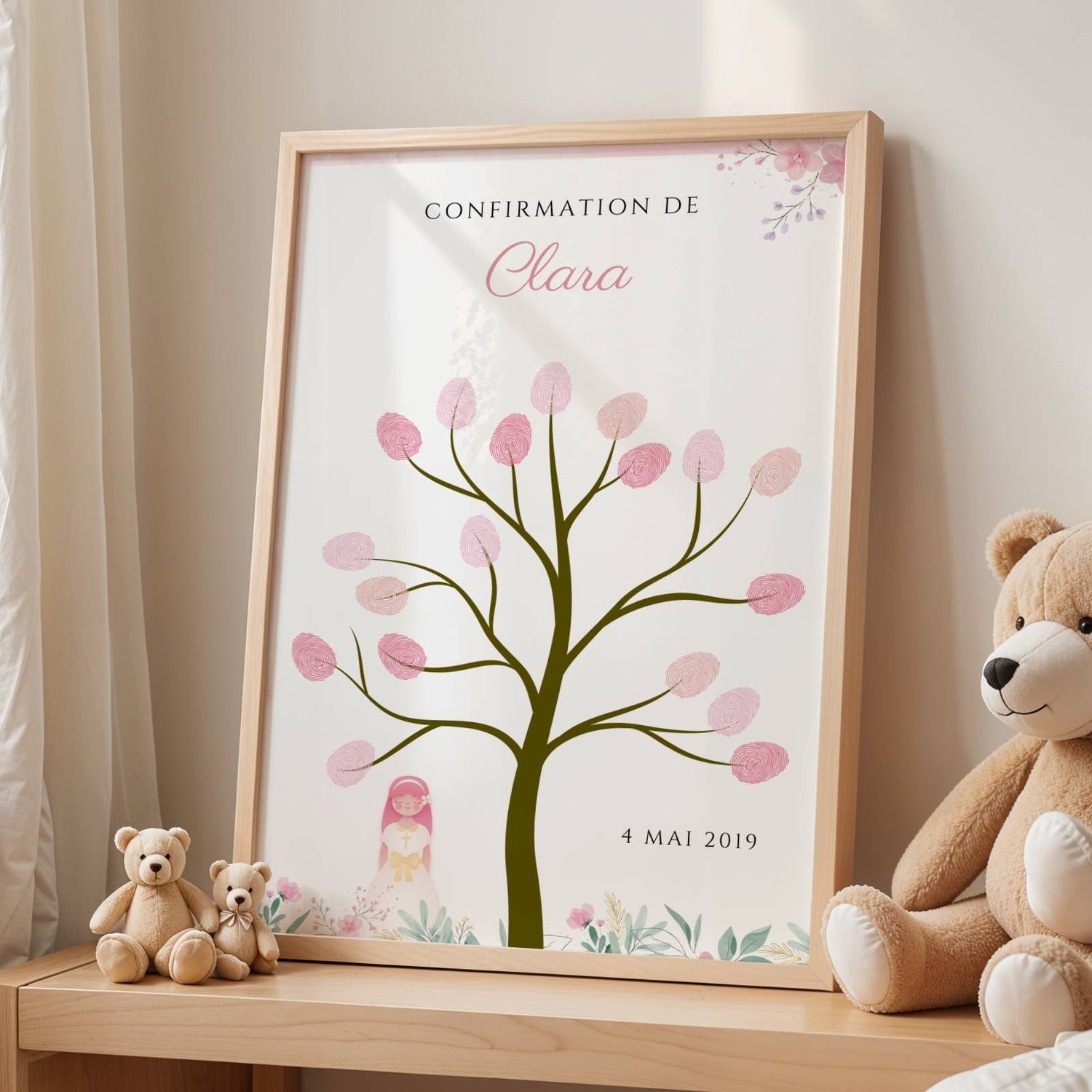 Arbre à empreintes communion personnalisé avec illustration florale et empreintes invitées, souvenir de première communion ou confirmation.