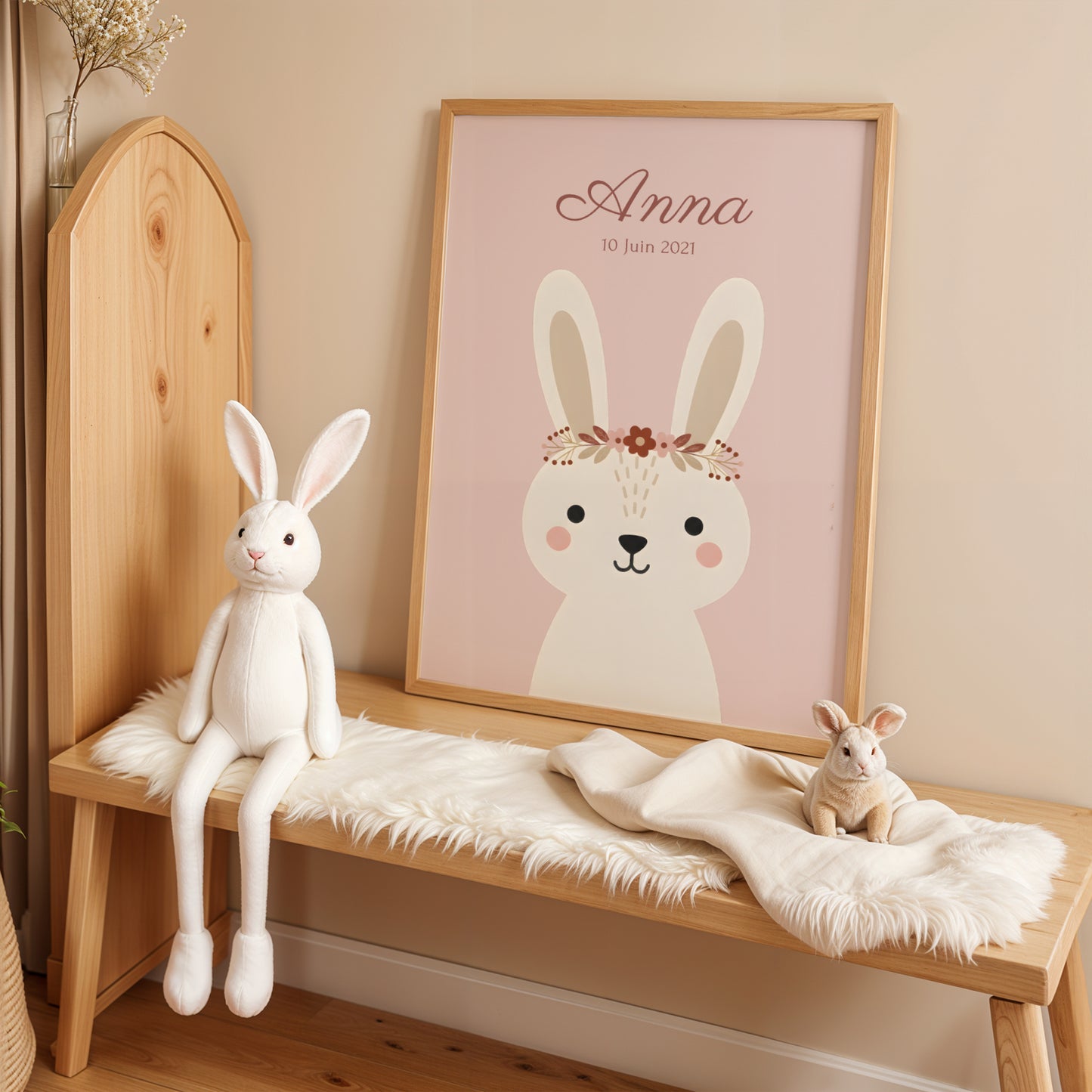 Apportez une touche naturelle à l'univers de votre bébé. Ce portrait de lapin est le best-seller pour une chambre d'enfant au style "Nature" ou "Forêt".