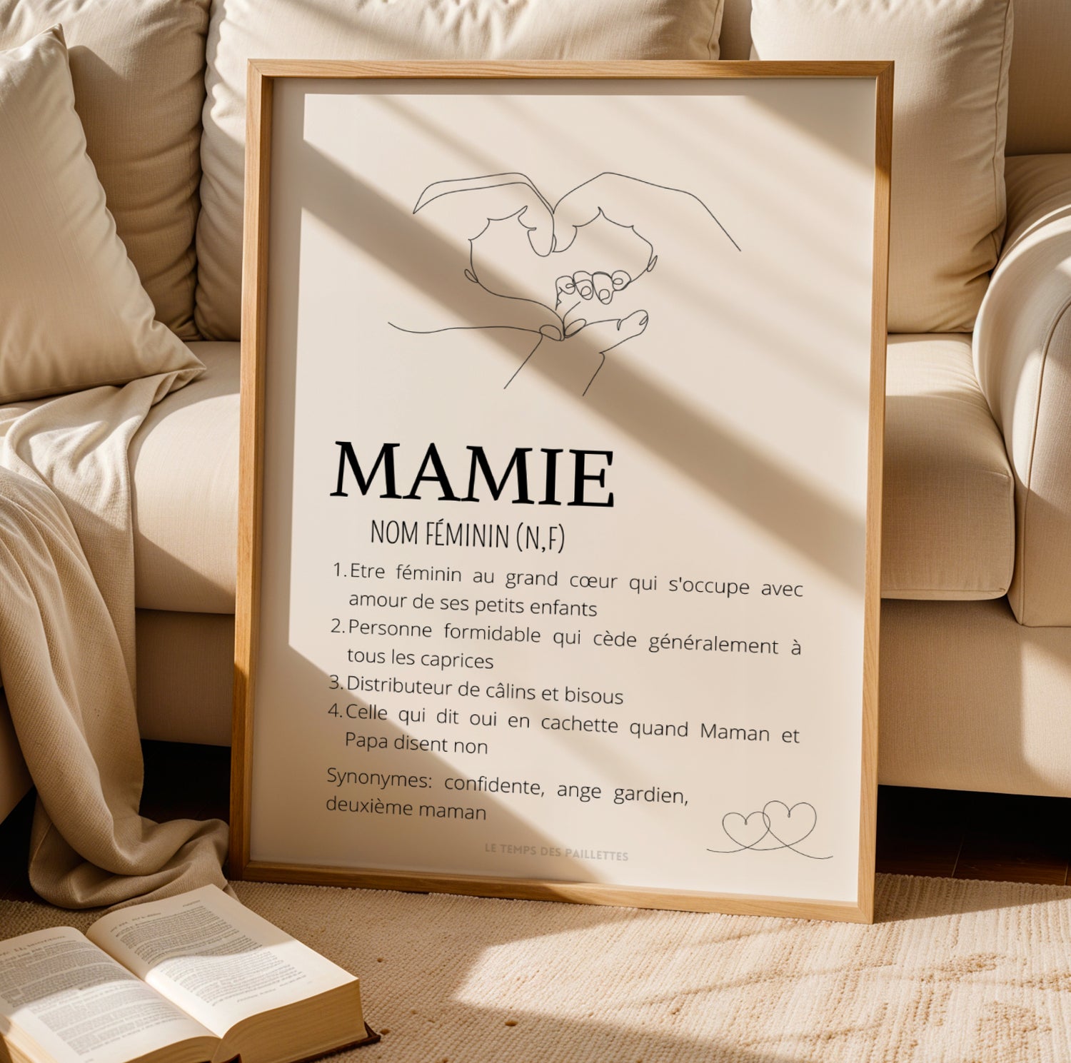 Affiche Mamie Personnalisée with heart hand-drawing and loving text in black on white, framed, for Fête des Grands-Mères.