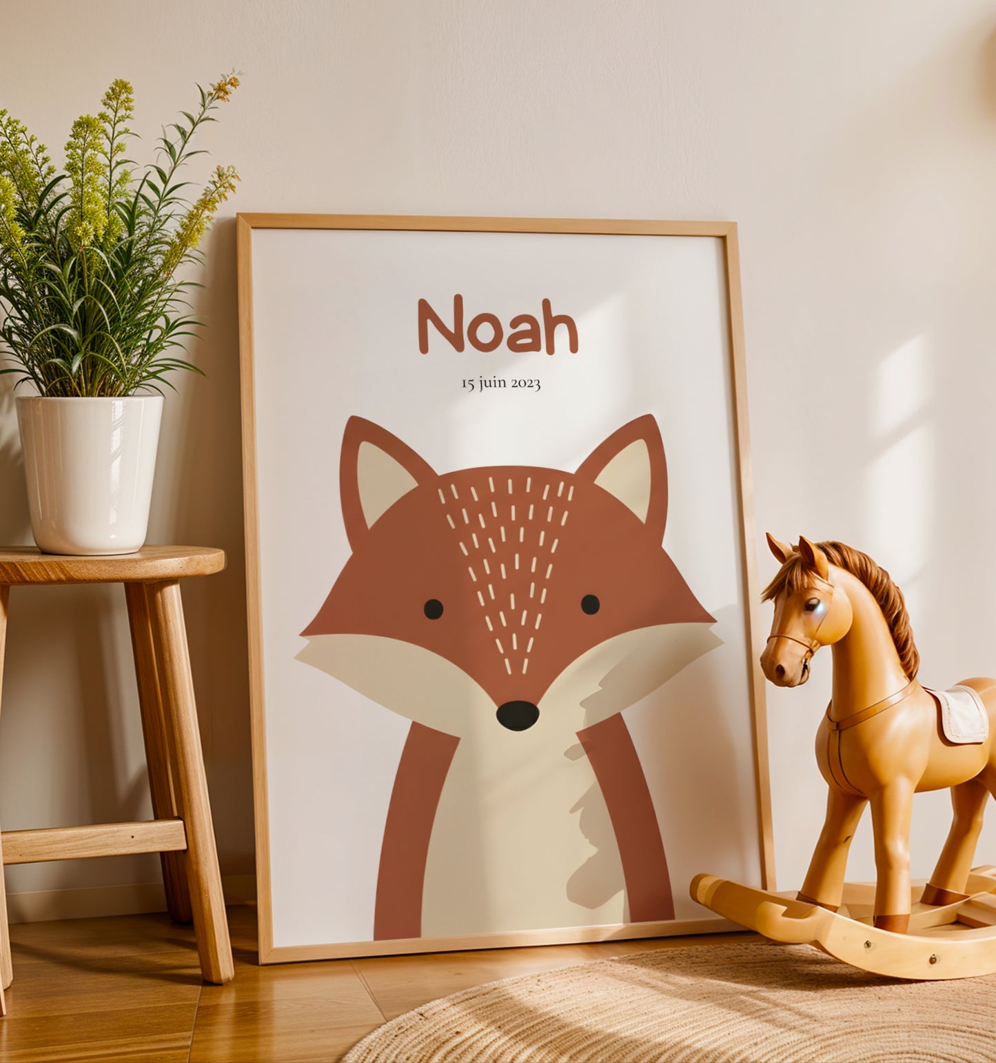 Célébrez l'arrivée de votre petit explorateur avec cette affiche renard personnalisée au style minimaliste et chaleureux.

Cette illustration douce, aux couleurs naturelles, apporte une touche boisée et moderne à la chambre de votre enfant. Je personnalise cette affiche avec le prénom et la date de votre choix pour créer un souvenir unique et intemporel.