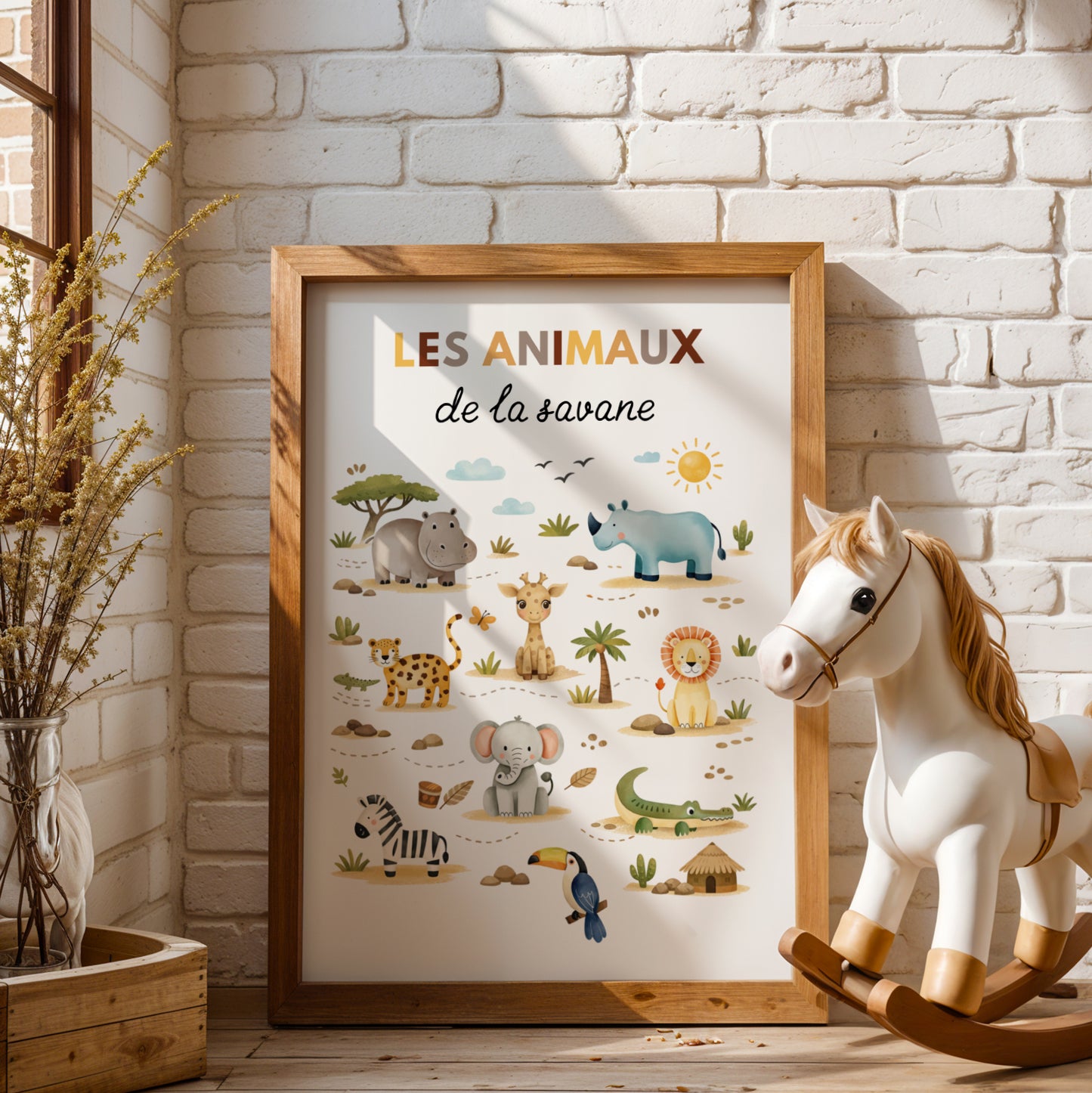 Découvrez cette affiche "Les Animaux de la Savane", une création douce et colorée pour transformer la chambre de vos petits aventuriers.