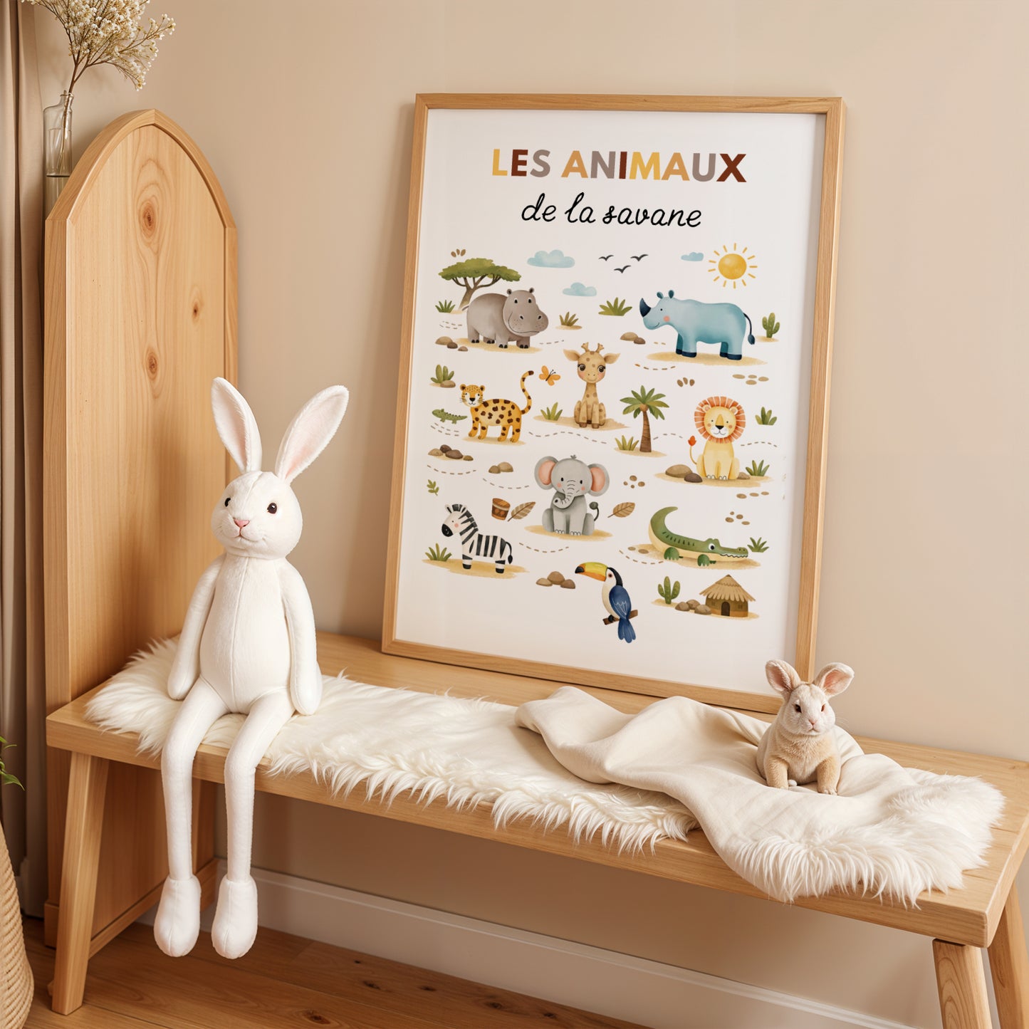 Découvrez cette affiche "Les Animaux de la Savane", une création douce et colorée pour transformer la chambre de vos petits aventuriers.