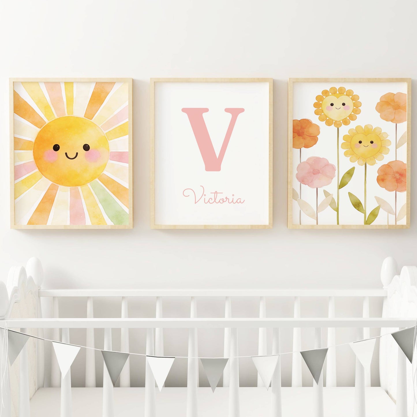 Affiches Personnalisables Chambre Bébé avec Soleil, Fleurs, Prénom et Initiale style aquarelle kawai