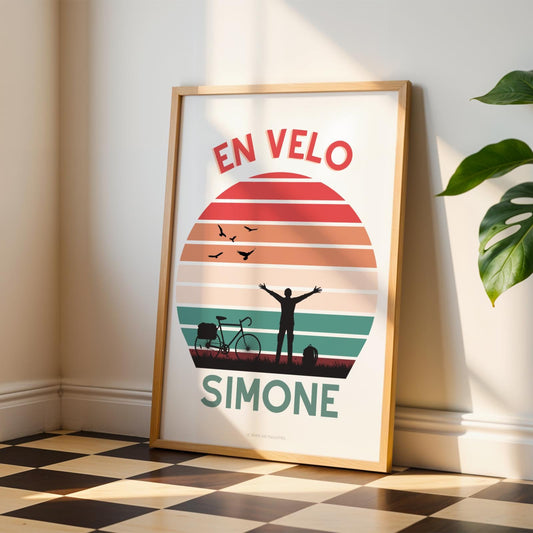 Affiche En Vélo Simone - Affiche voyage et vélo - Affiche vintage sunset avec vélo par Le Temps des Paillettes