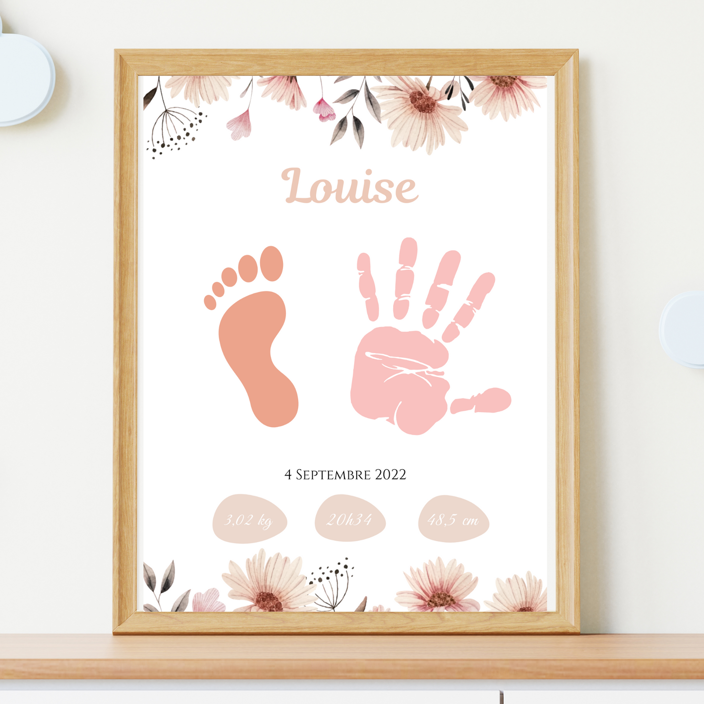 Affiche de naissance personnalisée empreinte bébé  - décoration chambre enfant fleurs pastels par Le Temps des Paillettes