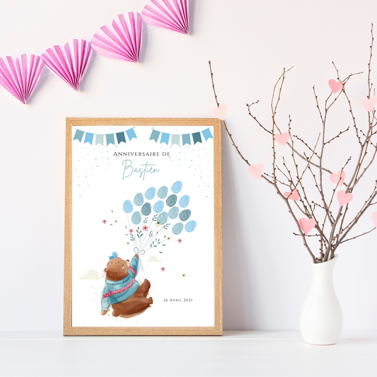 Affiche arbre à empreintes ours et ballons - Déco anniversaire personnalisée garçon bleu par le Temps des Paillettes - Le Temps des Paillettes