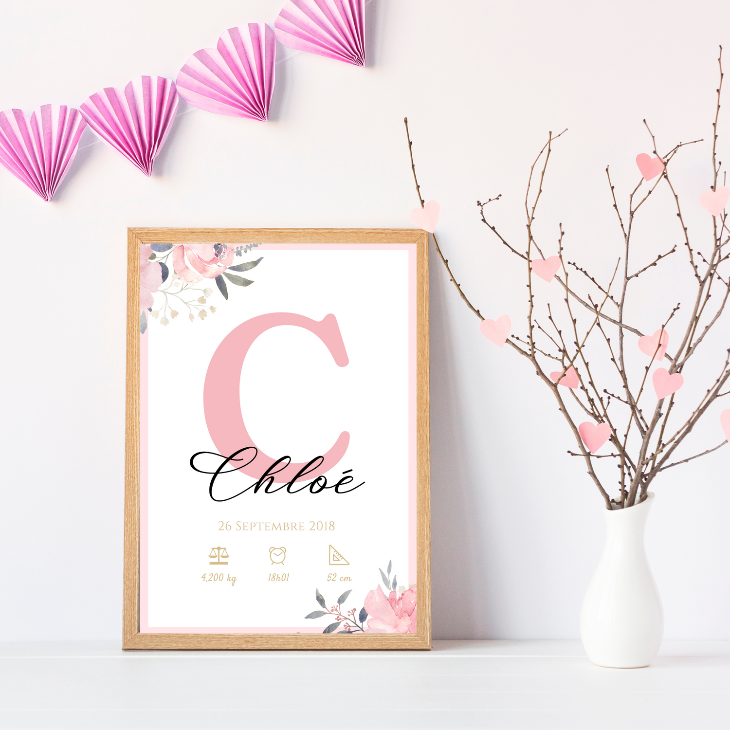 Affiche de naissance personnalisée prénom initiale rose - Cadeau de naissance personnalisé par Le Temps des Paillettes - Le Temps des Paillettes